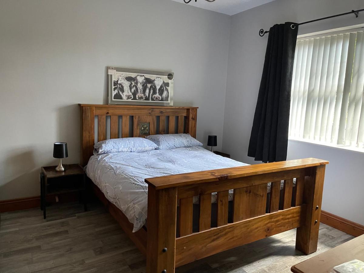Ballinderry Station Cottage - Luxury Stay. Лисбърн Екстериор снимка